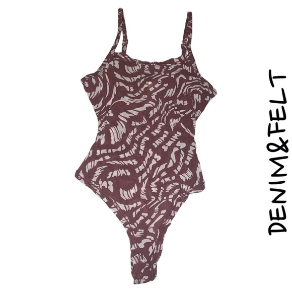 Skims Summer Mesh Strappy Bodysuit |Color: Raspberry Swirl| LIMITED EDITION|NEW! - Picture 10 of 10